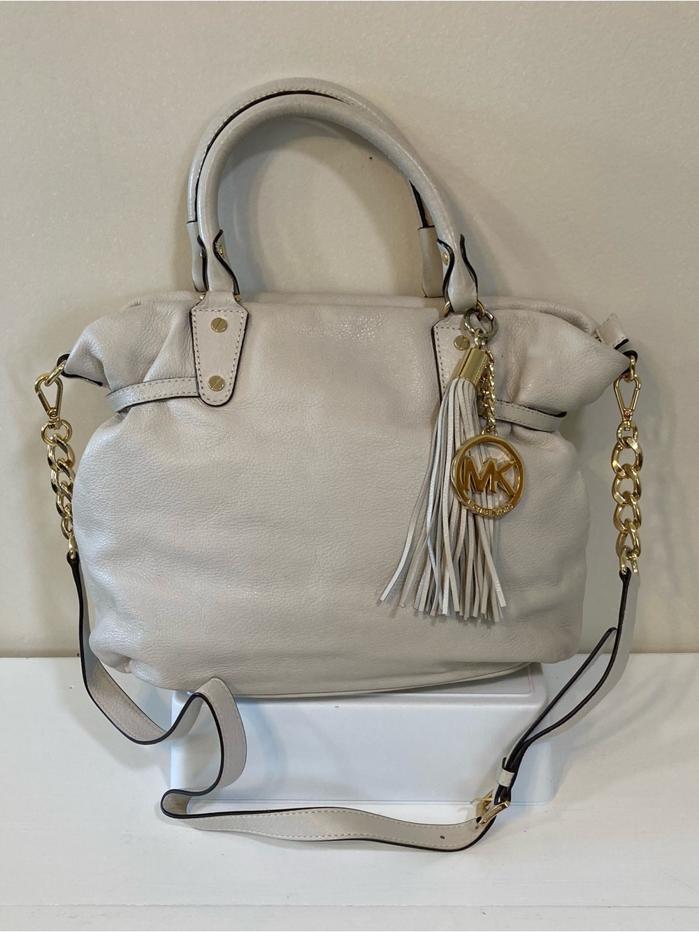 Micheal Kors Megan Satchel Crossbody Bag Pebbled Leather Vanilla